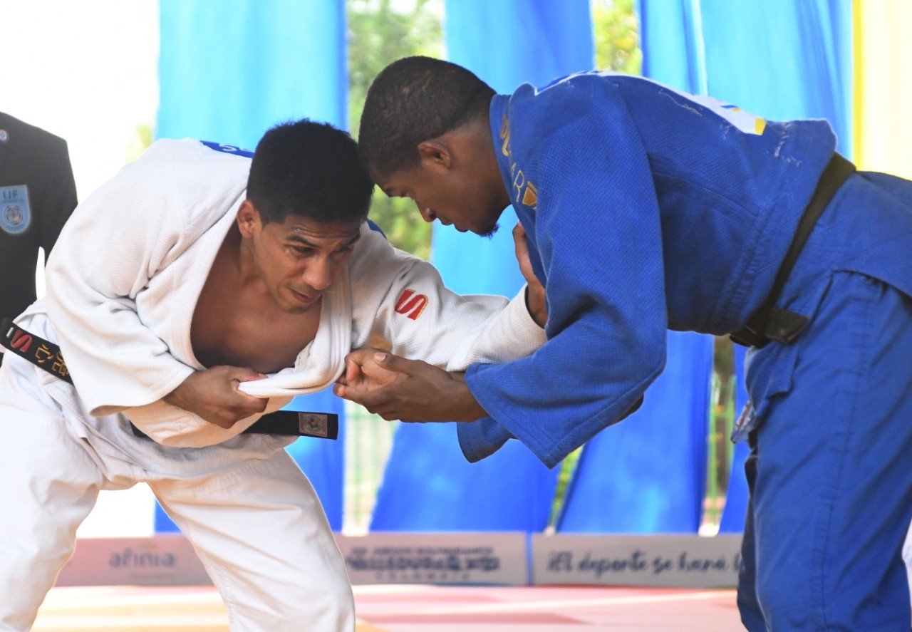Elmert Ramírez, plata, y Clara Barinas bronce en judo Bolivarianos